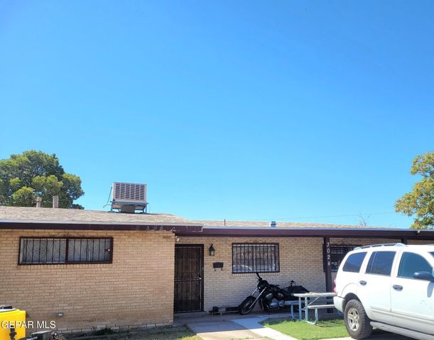 3024 TYLER Avenue, El Paso, TX 79930