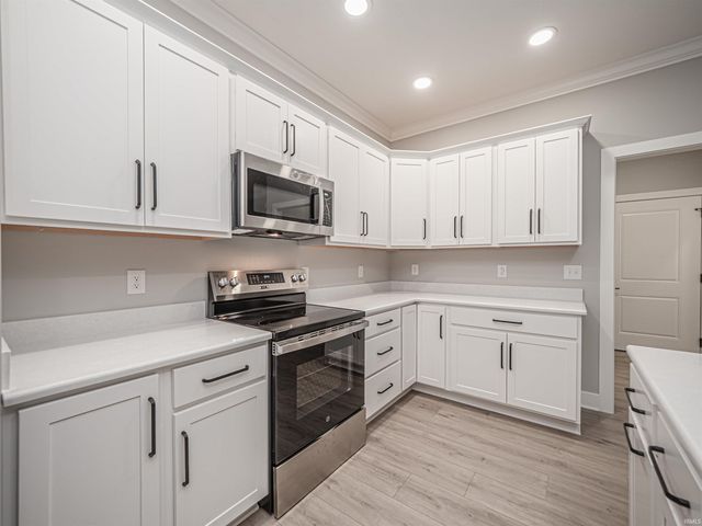 3895 High Pointe Lane, Newburgh, IN 47630