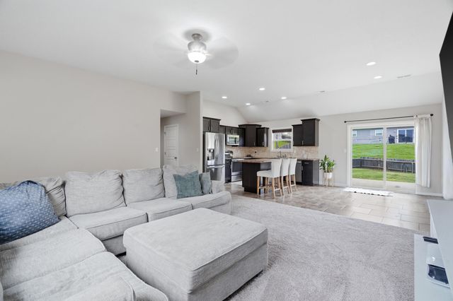 605 ARMITAGE DR, Columbia, MO 65202