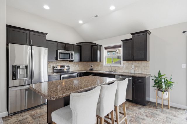 605 ARMITAGE DR, Columbia, MO 65202