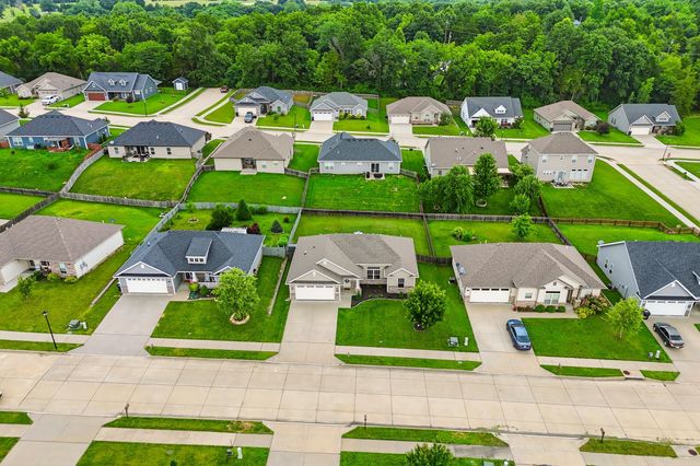 605 ARMITAGE DR, Columbia, MO 65202