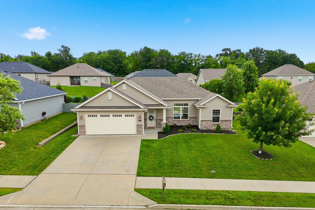 605 ARMITAGE DR, Columbia, MO 65202