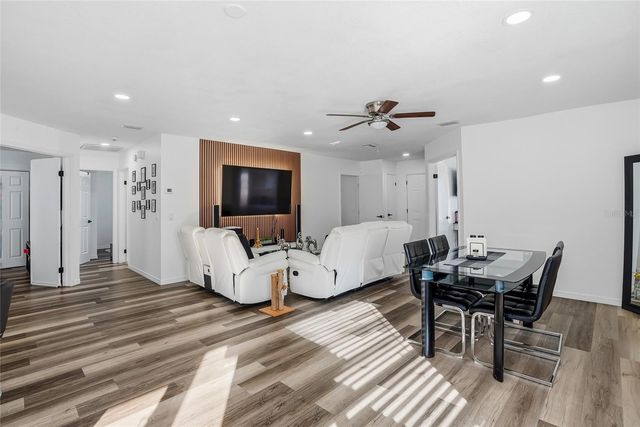 9209 CAMINO VILLA BOULEVARD, Tampa, FL 33635