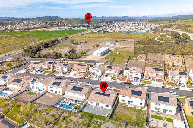 33111 Toledo Bend Court, Winchester, CA 92596