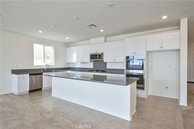 33111 Toledo Bend Court, Winchester, CA 92596