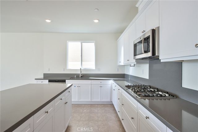 33111 Toledo Bend Court, Winchester, CA 92596