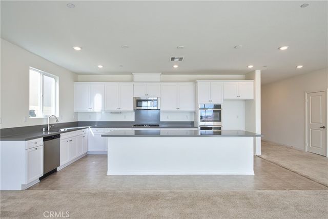 33111 Toledo Bend Court, Winchester, CA 92596