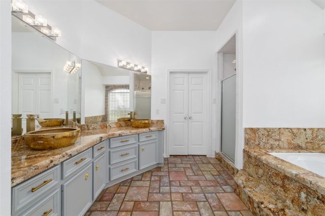 1513 County Road 149, Alvin, TX 77511