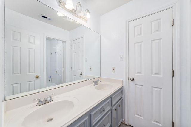 1513 County Road 149, Alvin, TX 77511