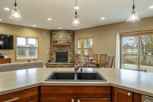 5153 Ninebark Drive, Fitchburg, WI 53711