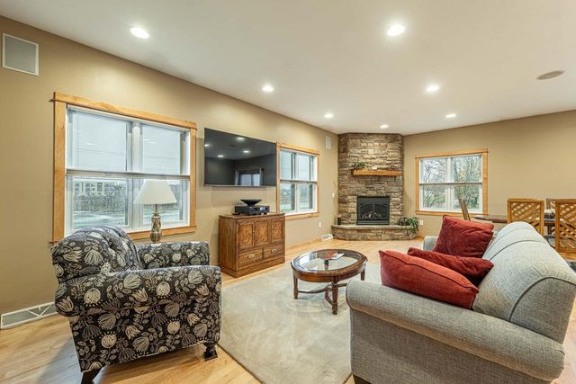 5153 Ninebark Drive, Fitchburg, WI 53711