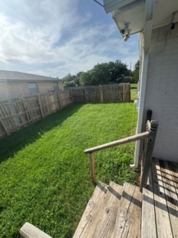 5802 NW Dearborn Ave, Lawton, OK 73505