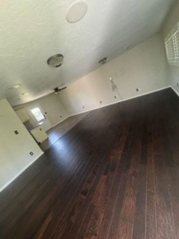 5802 NW Dearborn Ave, Lawton, OK 73505