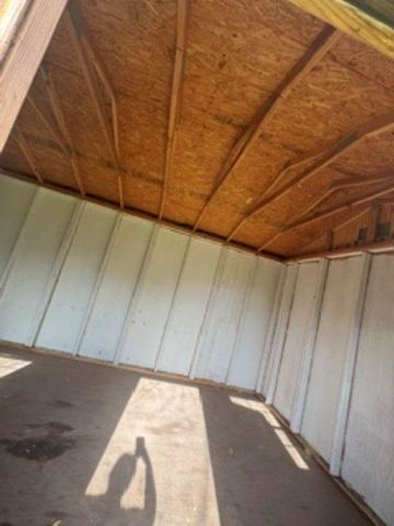 5802 NW Dearborn Ave, Lawton, OK 73505