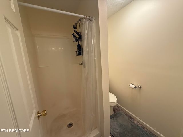 1517 W Copeland Drive, Powell, TN 37849