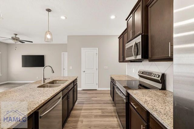 221 Joann Lewis Lane, Hinesville, GA 31313