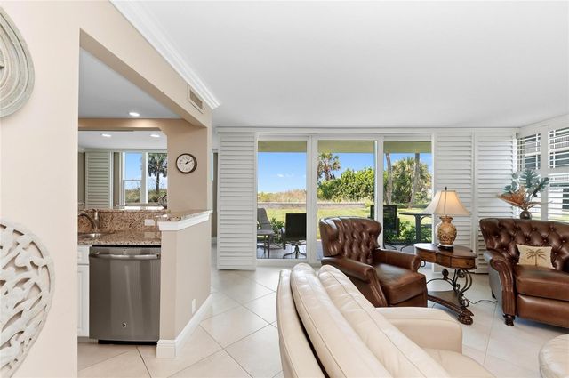 1100 TARPON CENTER DRIVE 104, Venice, FL 34285