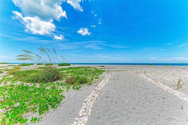 1100 TARPON CENTER DRIVE 104, Venice, FL 34285