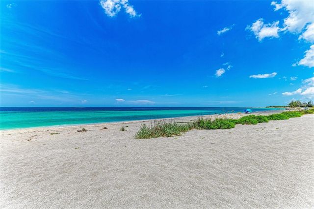 1100 TARPON CENTER DRIVE 104, Venice, FL 34285