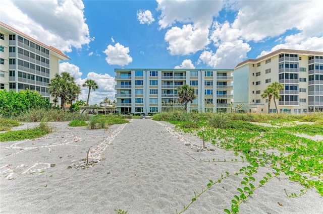 1100 TARPON CENTER DRIVE 104, Venice, FL 34285