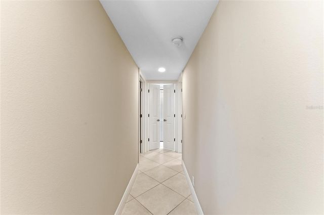 1100 TARPON CENTER DRIVE 104, Venice, FL 34285