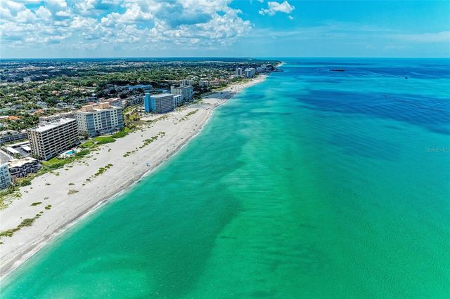1100 TARPON CENTER DRIVE 104, Venice, FL 34285