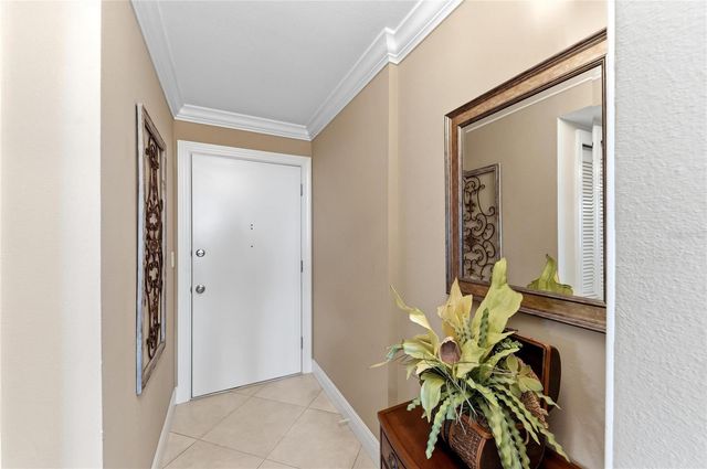 1100 TARPON CENTER DRIVE 104, Venice, FL 34285