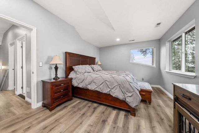 12808 N North Park St, Newman Lake, WA 99025
