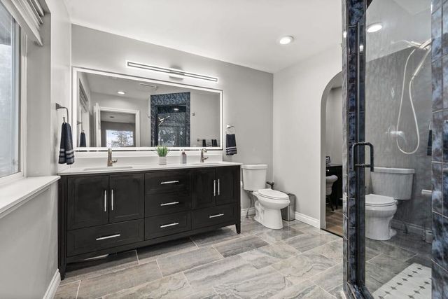 12808 N North Park St, Newman Lake, WA 99025