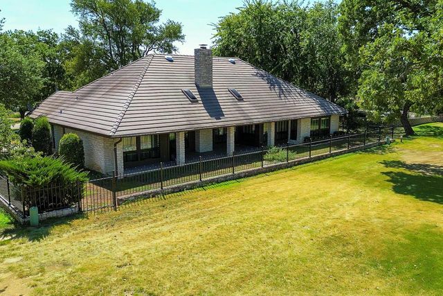 103 Southern Spur, Horseshoe Bay, TX 78657