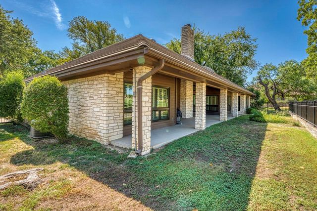 103 Southern Spur, Horseshoe Bay, TX 78657