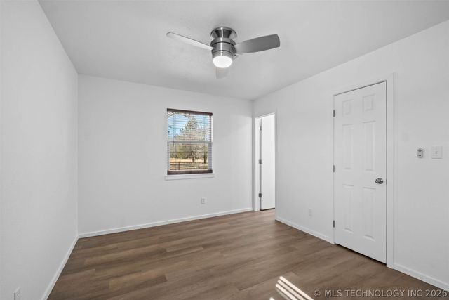 15359 N Medlin Road, Hulbert, OK 74441