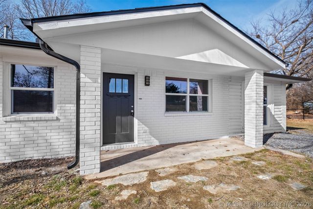 15359 N Medlin Road, Hulbert, OK 74441