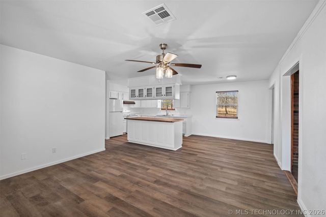 15359 N Medlin Road, Hulbert, OK 74441