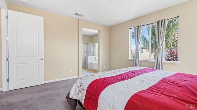 2197 Yellow Rose Cir, Fairfield, CA 94534