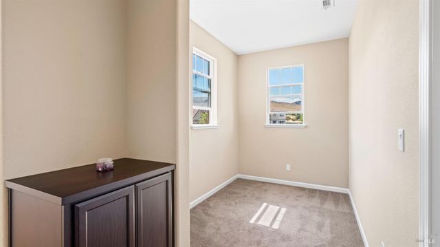 2197 Yellow Rose Cir, Fairfield, CA 94534