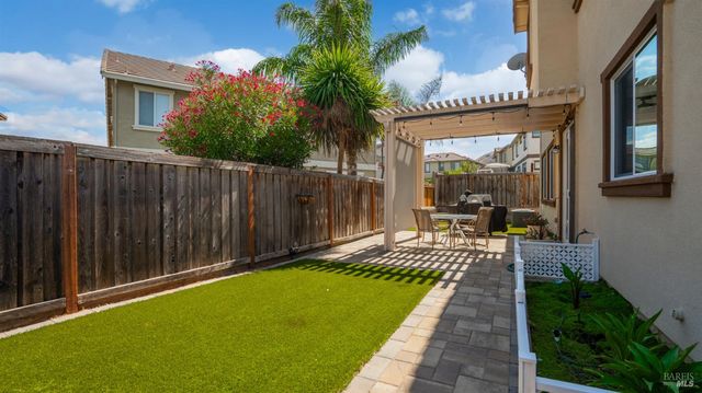 2197 Yellow Rose Cir, Fairfield, CA 94534