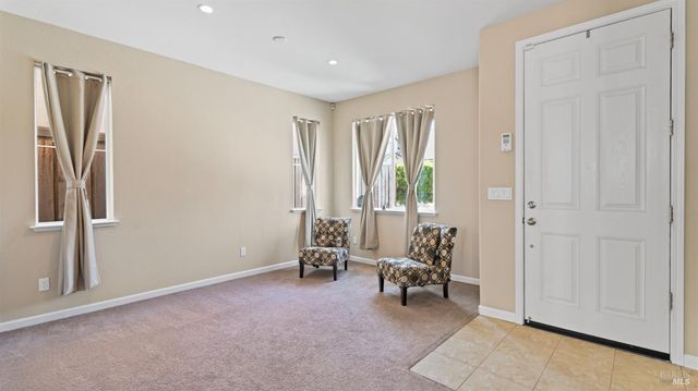 2197 Yellow Rose Cir, Fairfield, CA 94534