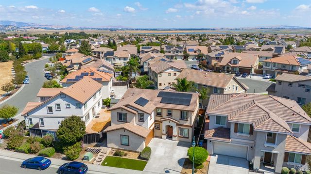 2197 Yellow Rose Cir, Fairfield, CA 94534