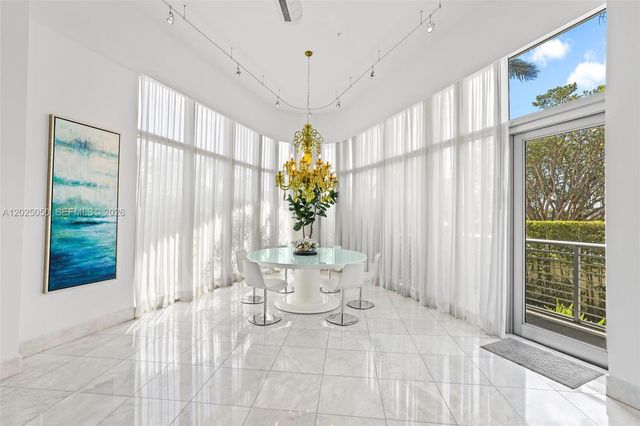 2001 Meridian Ave 101, Miami Beach, FL 33139