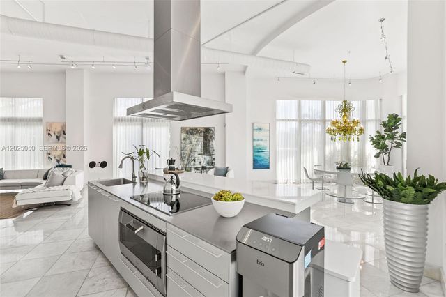 2001 Meridian Ave 101, Miami Beach, FL 33139