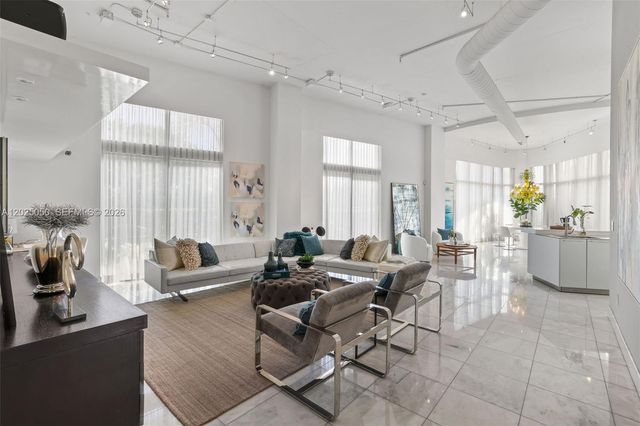 2001 Meridian Ave 101, Miami Beach, FL 33139