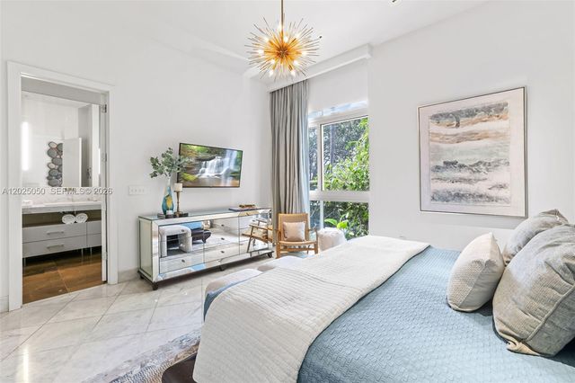 2001 Meridian Ave 101, Miami Beach, FL 33139