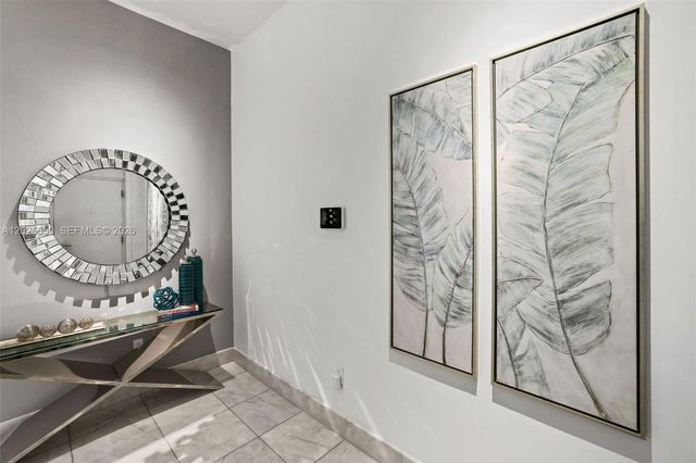 2001 Meridian Ave 101, Miami Beach, FL 33139