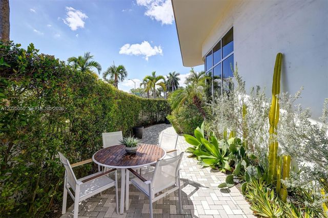 2001 Meridian Ave 101, Miami Beach, FL 33139