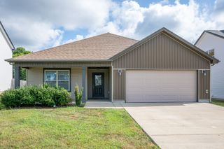 1115 Eagles View Dr, Clarksville, TN 37040