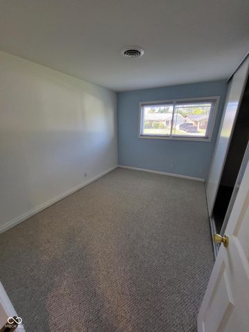 2824 Centre Parkway, Indianapolis, IN 46203