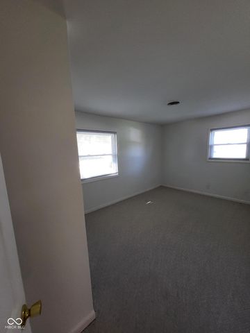 2824 Centre Parkway, Indianapolis, IN 46203