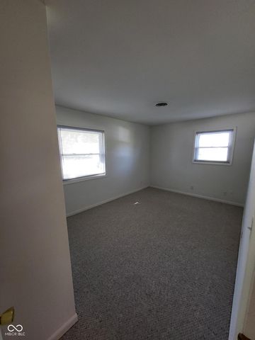 2824 Centre Parkway, Indianapolis, IN 46203