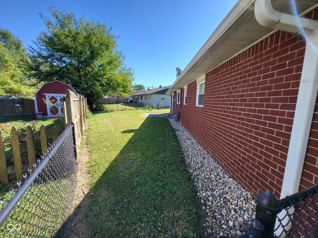 2824 Centre Parkway, Indianapolis, IN 46203